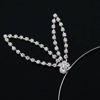 https://www.athelinda.se/6895-thickbox/metalldiadem-kaninoron-med-strass.jpg